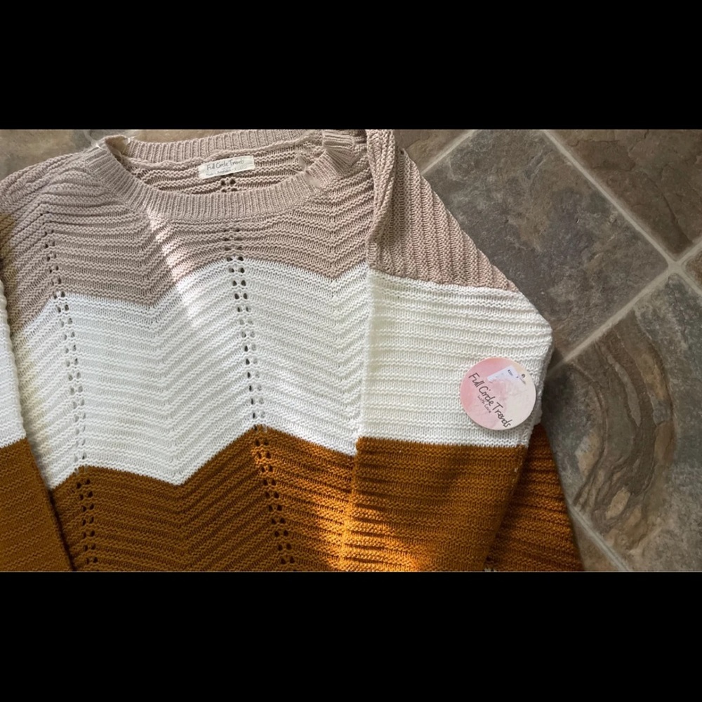 NWT XL Chevron Sweater